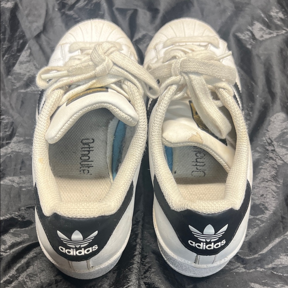 Adidas Kids White and Black Superstar Sneakers sz 3.5 - Picture 6 of 7